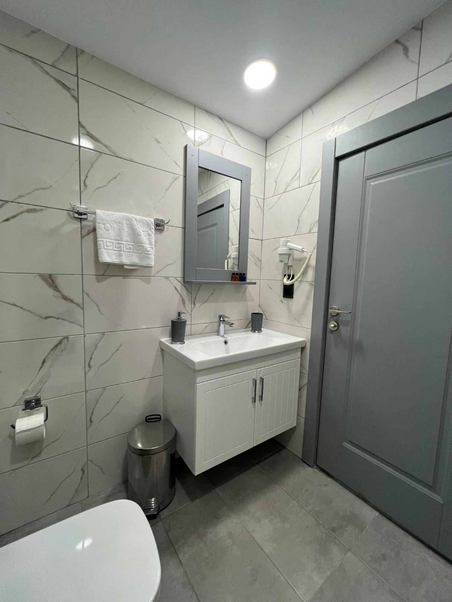 Lynda Hotel Istanbul Ngoại thất bức ảnh